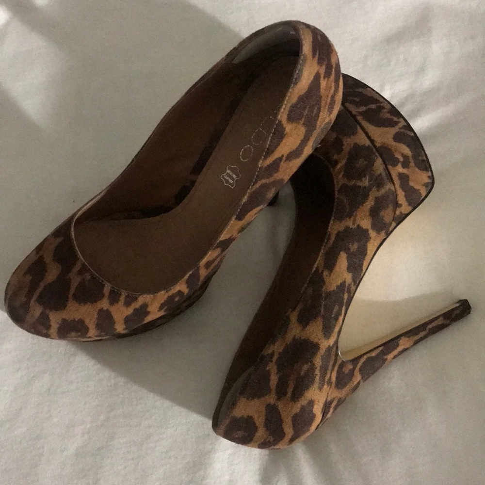 🔴 Leopard Aldo Pumps